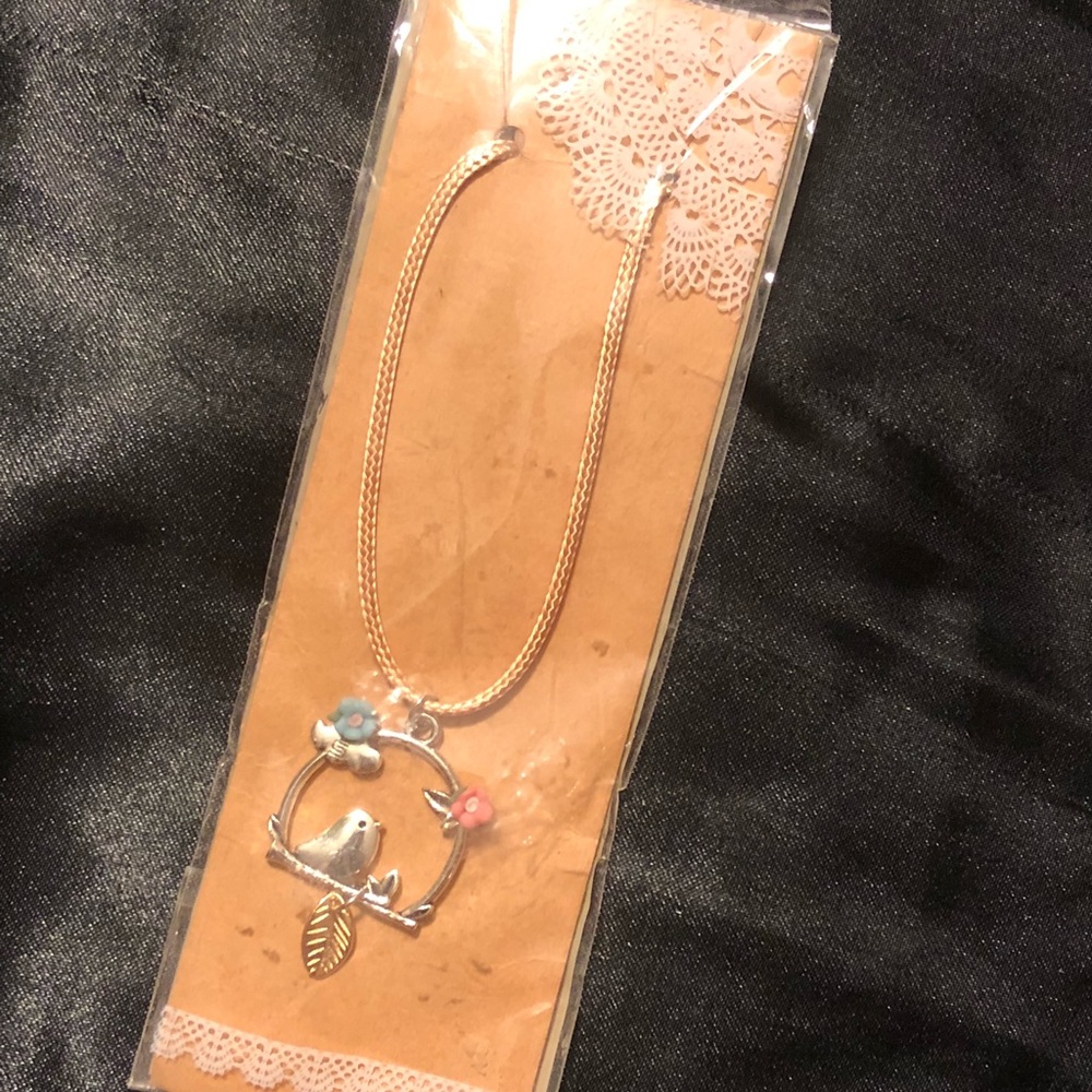 Necklaces - Picture 2 of 4